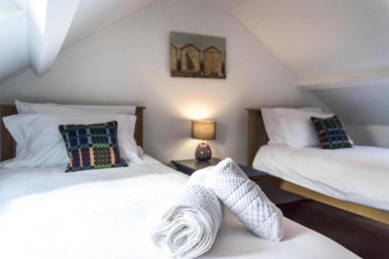 Foxglove - Luxurious Barn Conversion - Blossom Farm Johnston Buitenkant foto