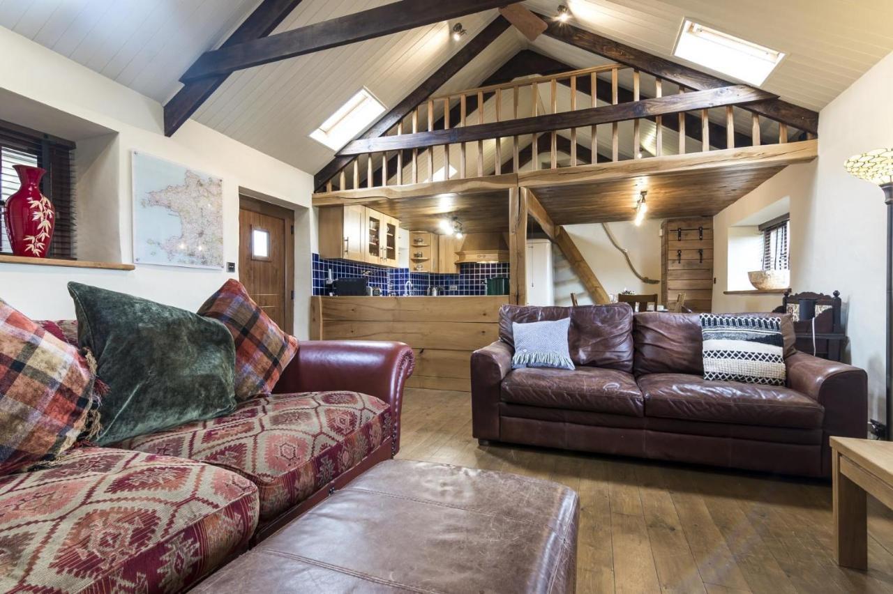 Foxglove - Luxurious Barn Conversion - Blossom Farm Johnston Buitenkant foto